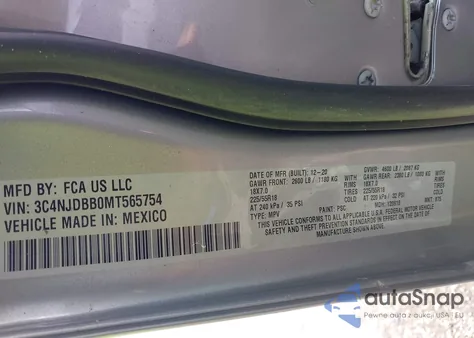 2021 Jeep Compass Latitude z USA, uszkodzony, nr VIN 3C4NJDBB0MT565754